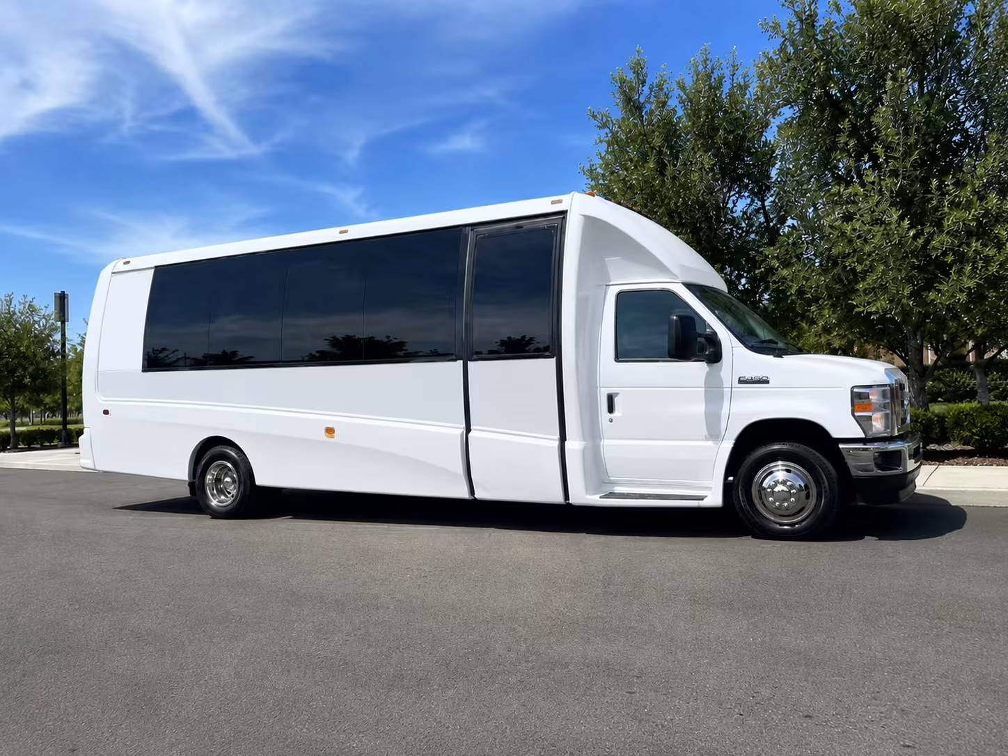 15 passenger minibus