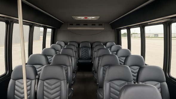 chino 28 passenger minibus